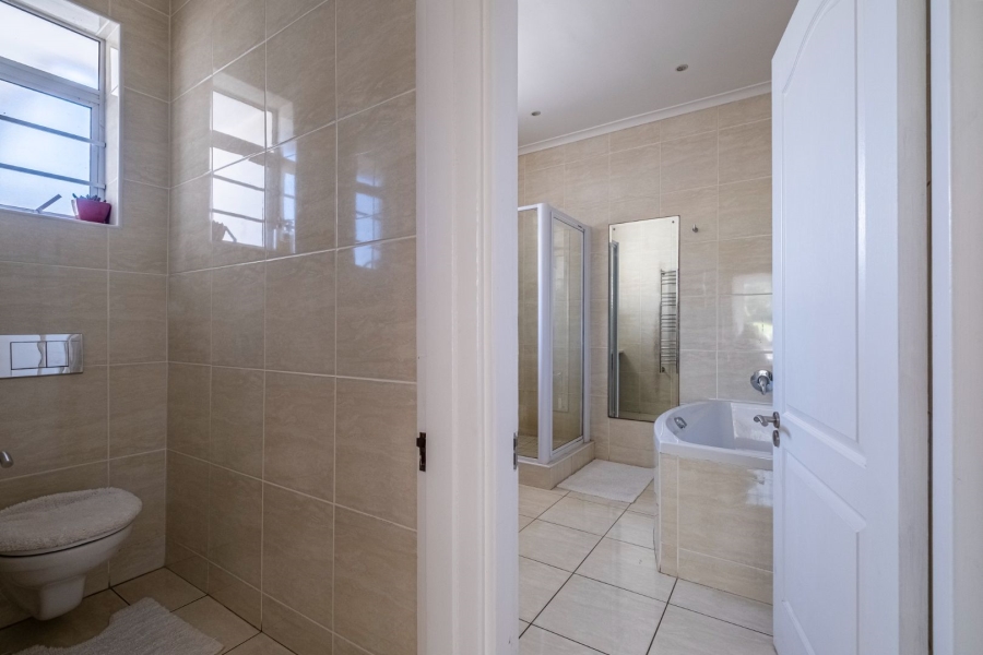 4 Bedroom Property for Sale in Mill Park Eastern Cape